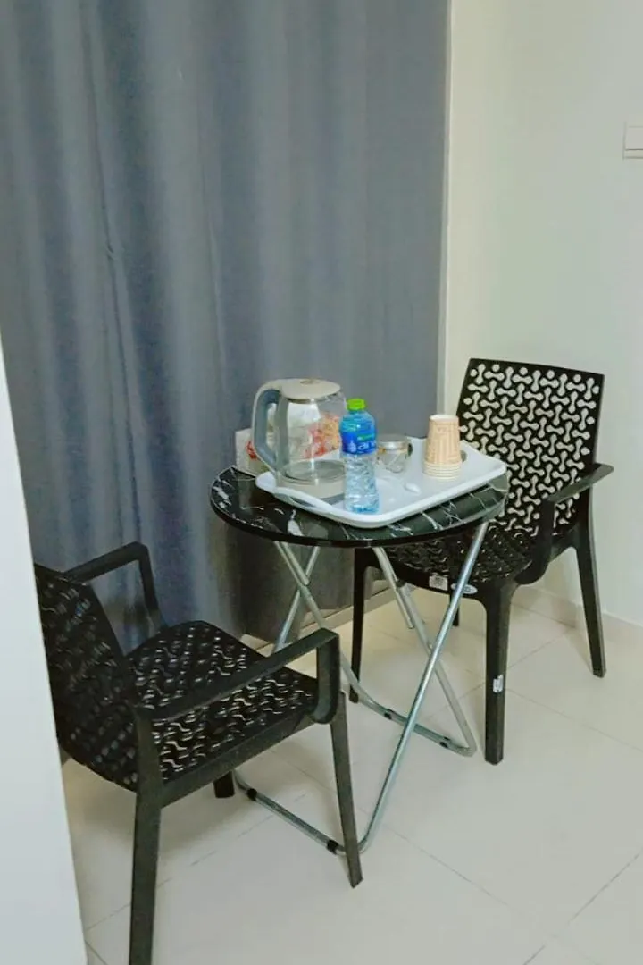 New And Warmth Home أبو ظبي 0*,