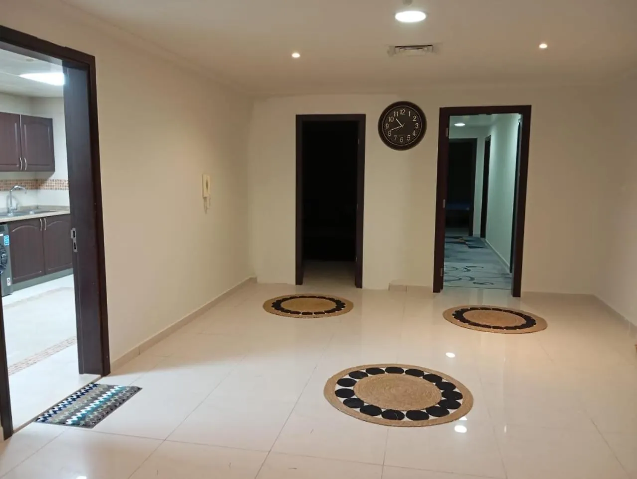 New And Warmth Home أبو ظبي